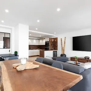appartement-115-m2-a-5-min-des-plages-proximite-tous.fr-provencehotel.com/